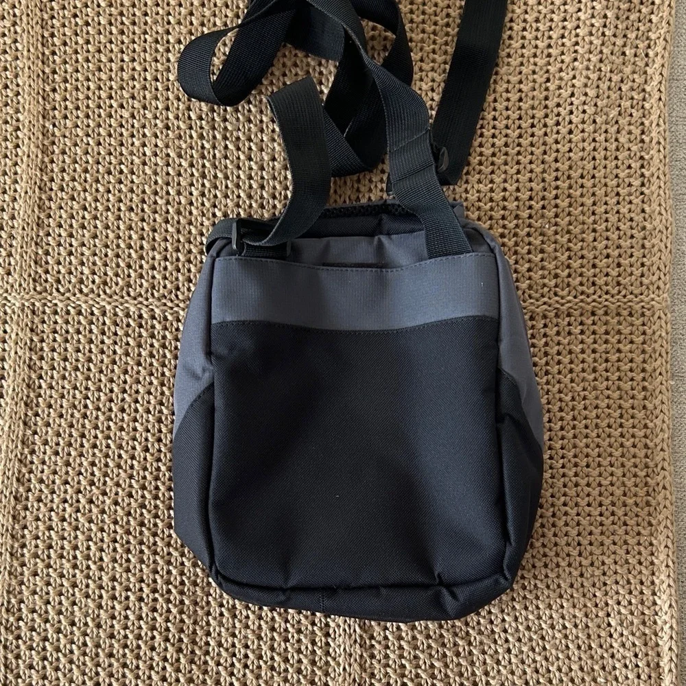 Nike Black and Gray Men's Messenger Bag